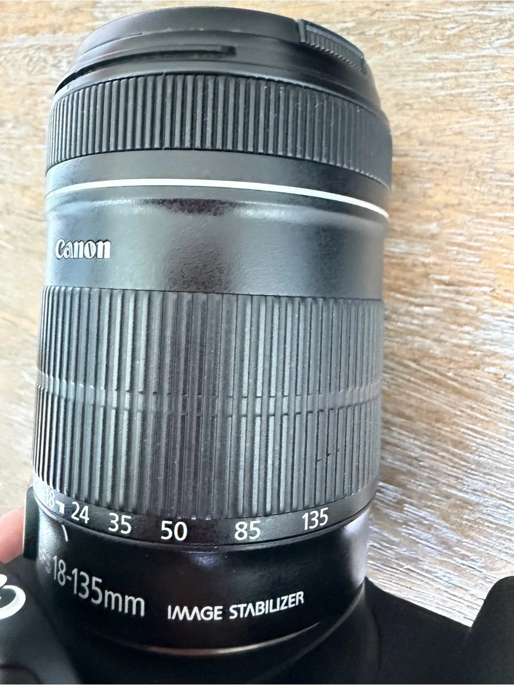 Canon 550D Rebel T2i DSLR with EFS 18-135mm Zoom Lens